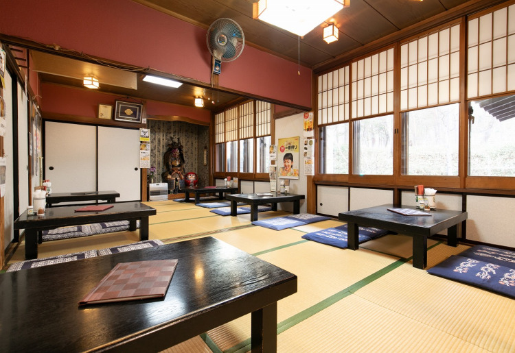 座敷席も用意しています。